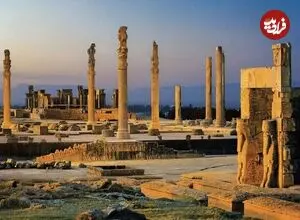 عکس| سفر زمان؛ یکی از قدیمی‌ترین عکس‌ها از تخت جمشید؛ 168 سال قبل
