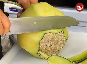 ببینید؛ برش زدن میوه به سبک آبمیوه فروش کره ای؛ از آناناس و طالبی تا هندوانه