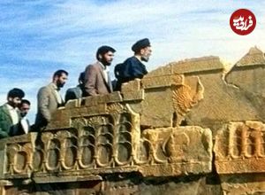عکس؛ سفر به تاریخ؛ «رهبر انقلاب» در بازدید از «تخت جمشید»؛ سال 1367
