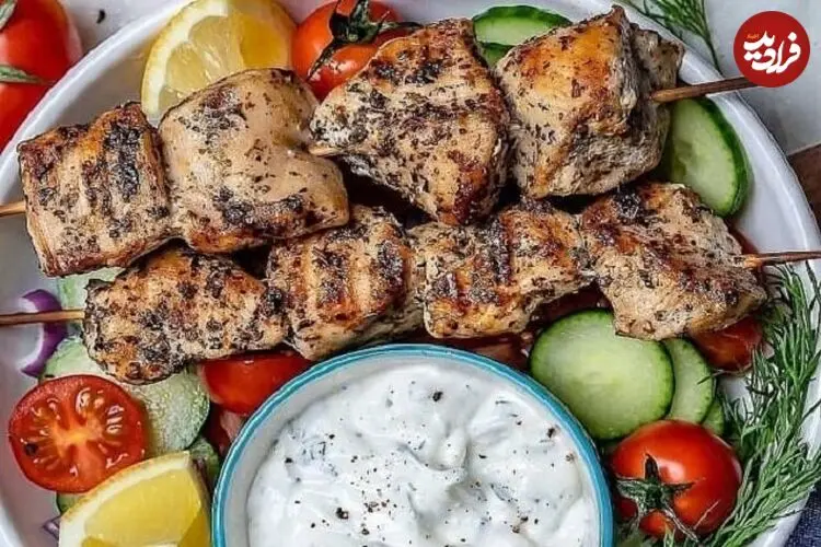 طرز تهیه جوجه کباب ماستی؛ راز جوجه‌های نرم و آبدار برای دورهمی‌های آخر هفته