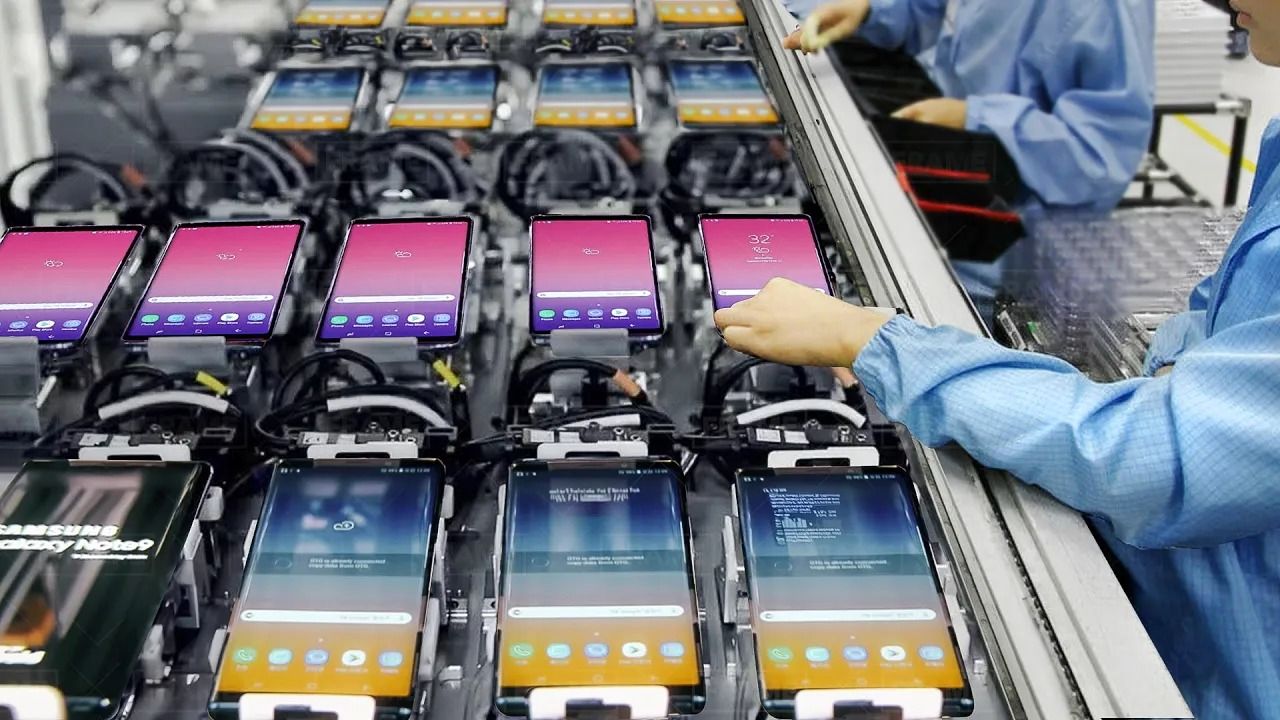 (ویدئو) گوشی های هوشمند سامسونگ چگونه در کارخانه میلیارد دلاری تولید می شوند؟