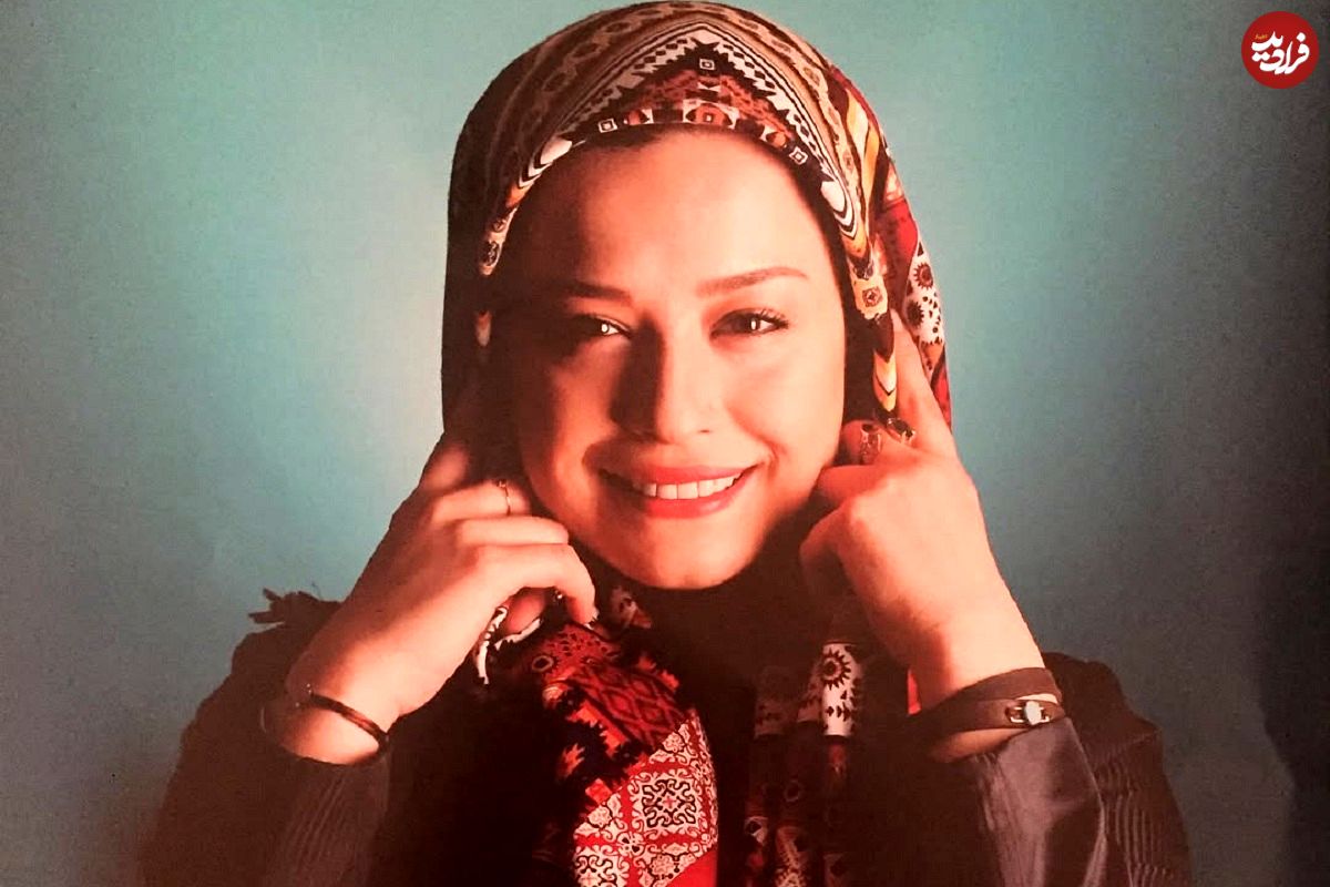 عکس| سفر در زمان؛ «مهراوه شریفی نیا» در خردسالی و در کنار عروسک اش؛ دهه 60