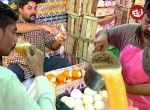 ببینید| غذای خیابانی در پاکستان؛ تهیه آب پرتقال تازه در کراچی
