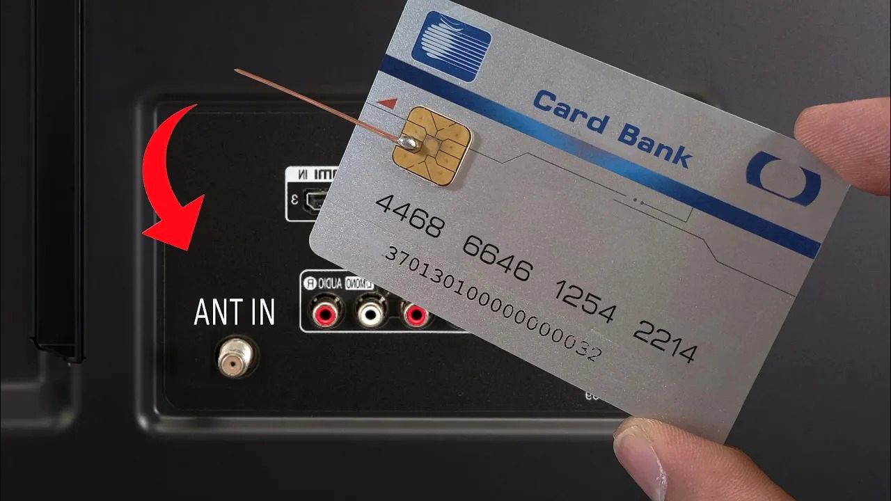 (ویدئو) اگر کارت عابر بانک را به تلویزیون متصل کنید، چه اتفاقی می افتد؟