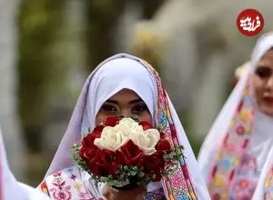 ببینید| عروسی عجیب در غزه؛ رقص داماد روی بیل مکانیکی