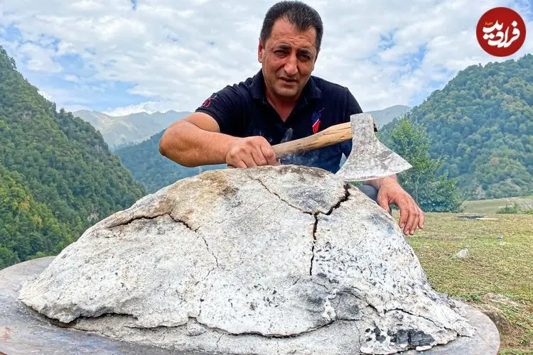 ببینید| غذای روستایی در آذربایجان؛ کباب بره کامل زیر یک لایه نمک