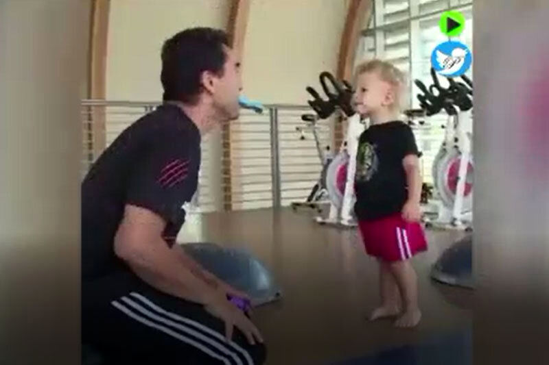(ویدیو) شاهکاری دیدنی از پسر بچه ۲۱ ماهه در دنیای ورزش‌های رزمی