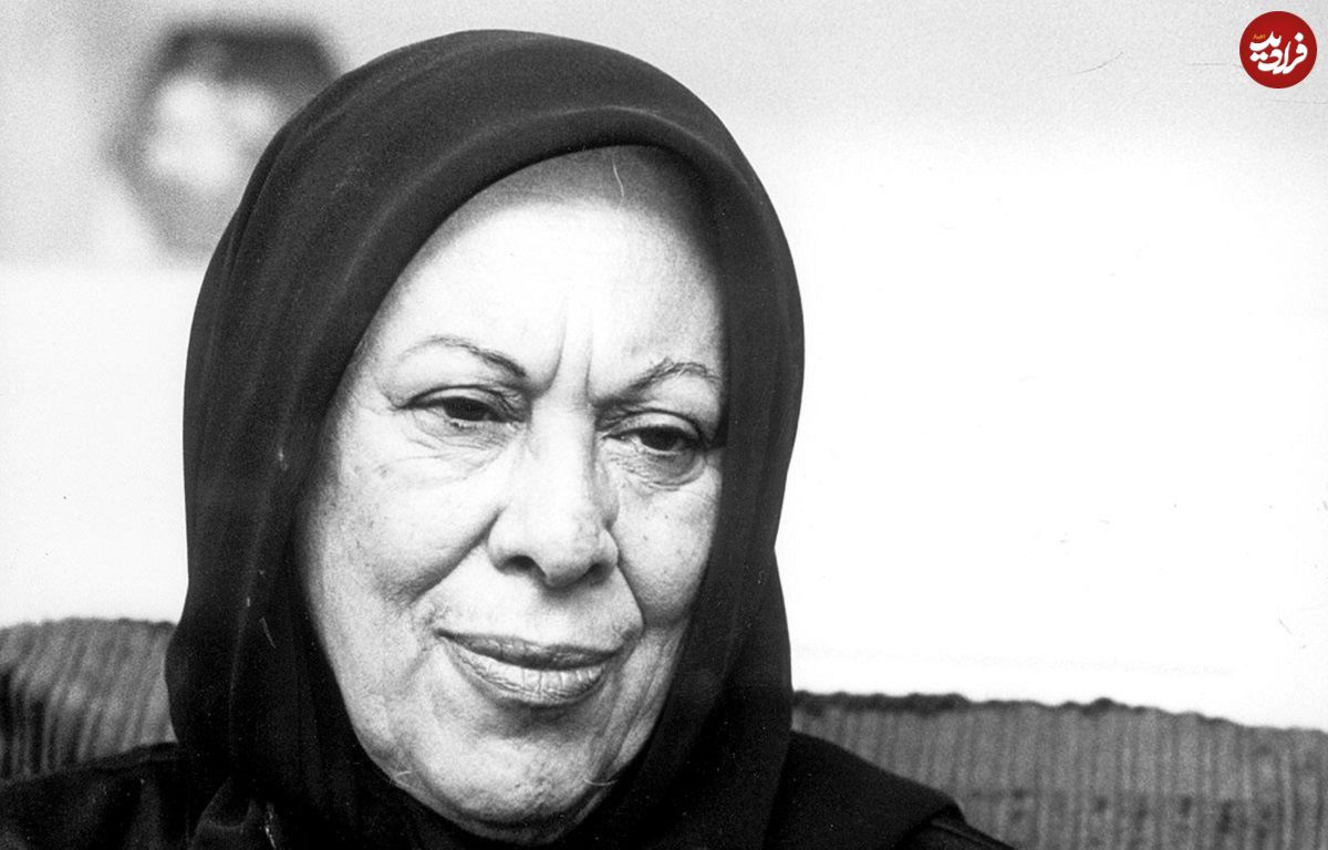 عکس؛ سفر در زمان؛ «سیمین دانشور» در کودکی در کنار خواهران و برادران اش؛ دهه 1300