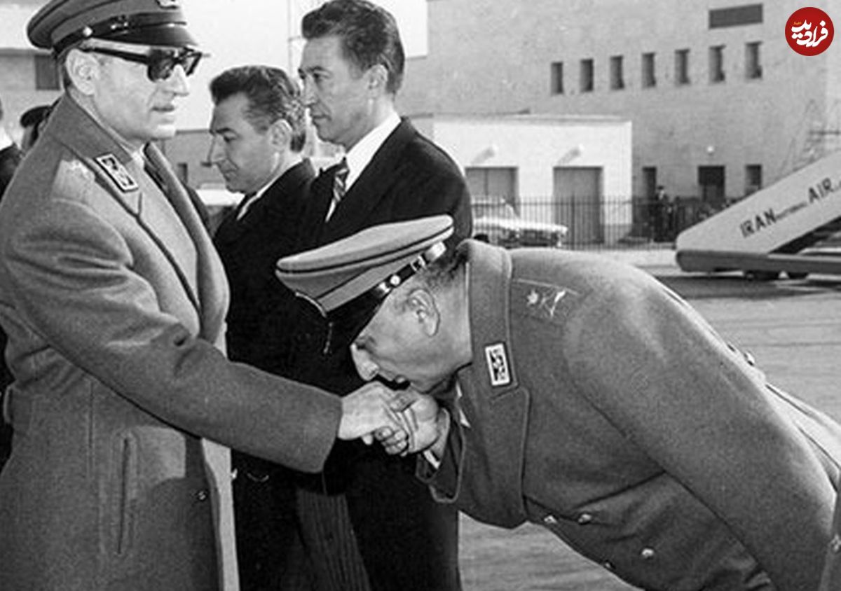 عکس؛ سفر به تاریخ؛ «نصیری، رئیس ساواک» در کنار سفیر اسرائیل و مامور موساد در تهران
