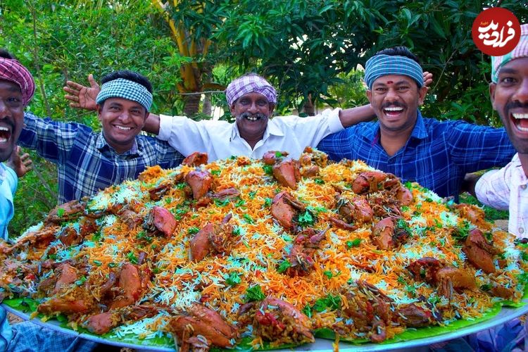 ببینید؛ غذای روستایی در هند؛ پخت بریانی با 200 عدد بلدرچین در طبیعت روستا
