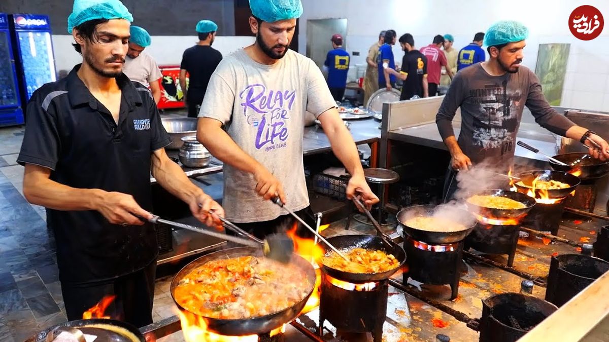 ببینید؛ غذای خیابانی در پاکستان؛ دنده کباب بز و خورشت کاری بره در کراچی