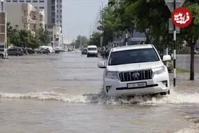 ببینید| سیل در طائف عربستان خودروها را با خود برد