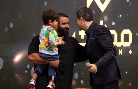 (ویدیو) سورپرایز سالار عقیلی در دبی برای هادی چوپان