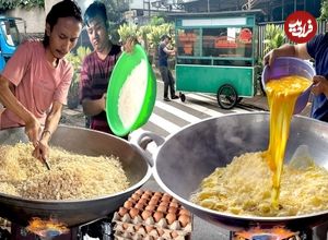 ببینید| غذای خیابانی در اندونزی؛ تهیه غذا با برنج و 300 تخم مرغ در جاکارتا