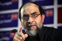 عکس؛ سفر به تاریخ؛ «حسن رحیم‌پور ازغدی» در دوران جوانی با لباس غواصی در جبهه