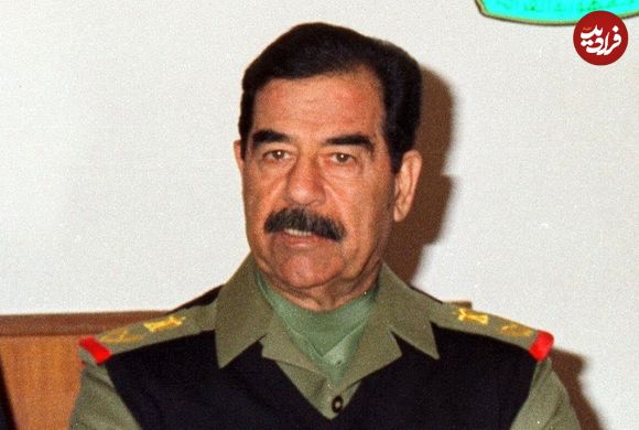 عکس؛ سفر در زمان؛ صدام در حال سخنرانی برای مردم در موصل؛ سال 1356