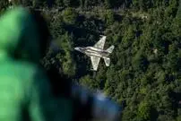 تصاویر| نمایش F-16 یونانی در دره های صعب العبور؛ رزمایش اینیوخوس 2026 