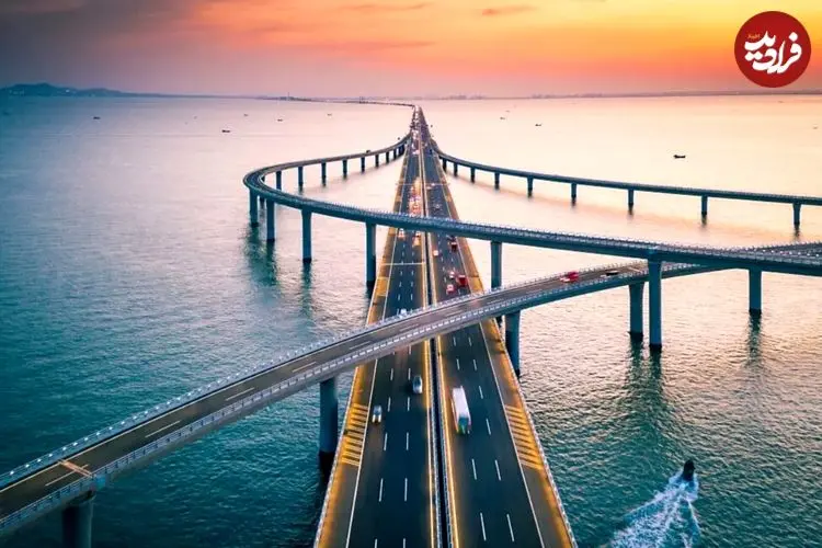 وقتی سنگ غرق می‌شود، چطور پل هزار تُنی وسط اقیانوس دوام می‌آورد؟