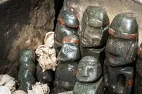 گنجینۀ مجسمه‌های سنگی 500 ساله از زیر خاک بیرون آمد