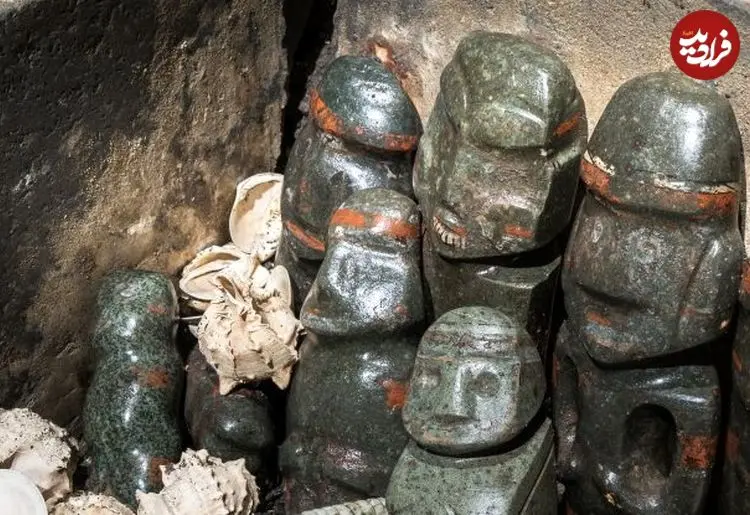 گنجینۀ مجسمه‌های سنگی 500 ساله از زیر خاک بیرون آمد