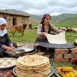 ببینید| غذای روستایی در ایران؛ پخت نان لواش و نان سنتی در تنور و در طبیعت