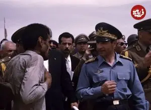 عکس| سفر در زمان؛ «محمدرضا پهلوی و همسر سوم اش» در حرم امام رضا؛ دهه 50