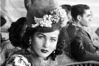 عکس| سفر در زمان؛ «محمدرضا پهلوی و فوزیه» در مراسم عروسی خود در تهران؛ سال 1318