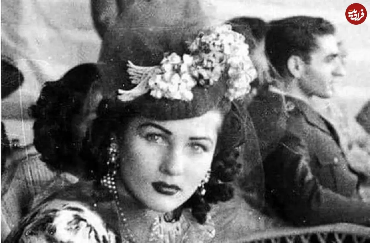 عکس| سفر در زمان؛ «محمدرضا پهلوی و فوزیه» در مراسم عروسی خود در تهران؛ سال 1318