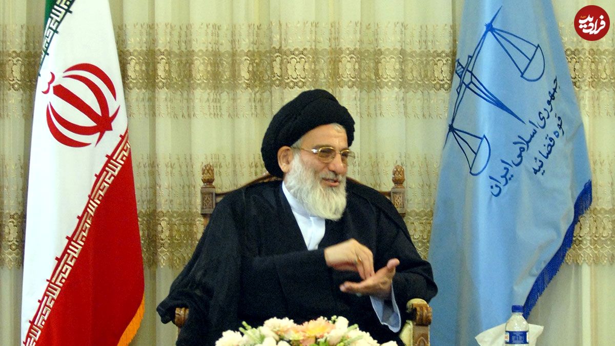 عکس؛ سفر در زمان؛ «آیتالله هاشمی شاهرودی در کنار استادش در نجف»؛ دهه 50