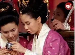 عکس| سفر زمان؛ «بانو سویا» (سریال جومونگ) در 44 سالگی در جلسه با رئیس زندان