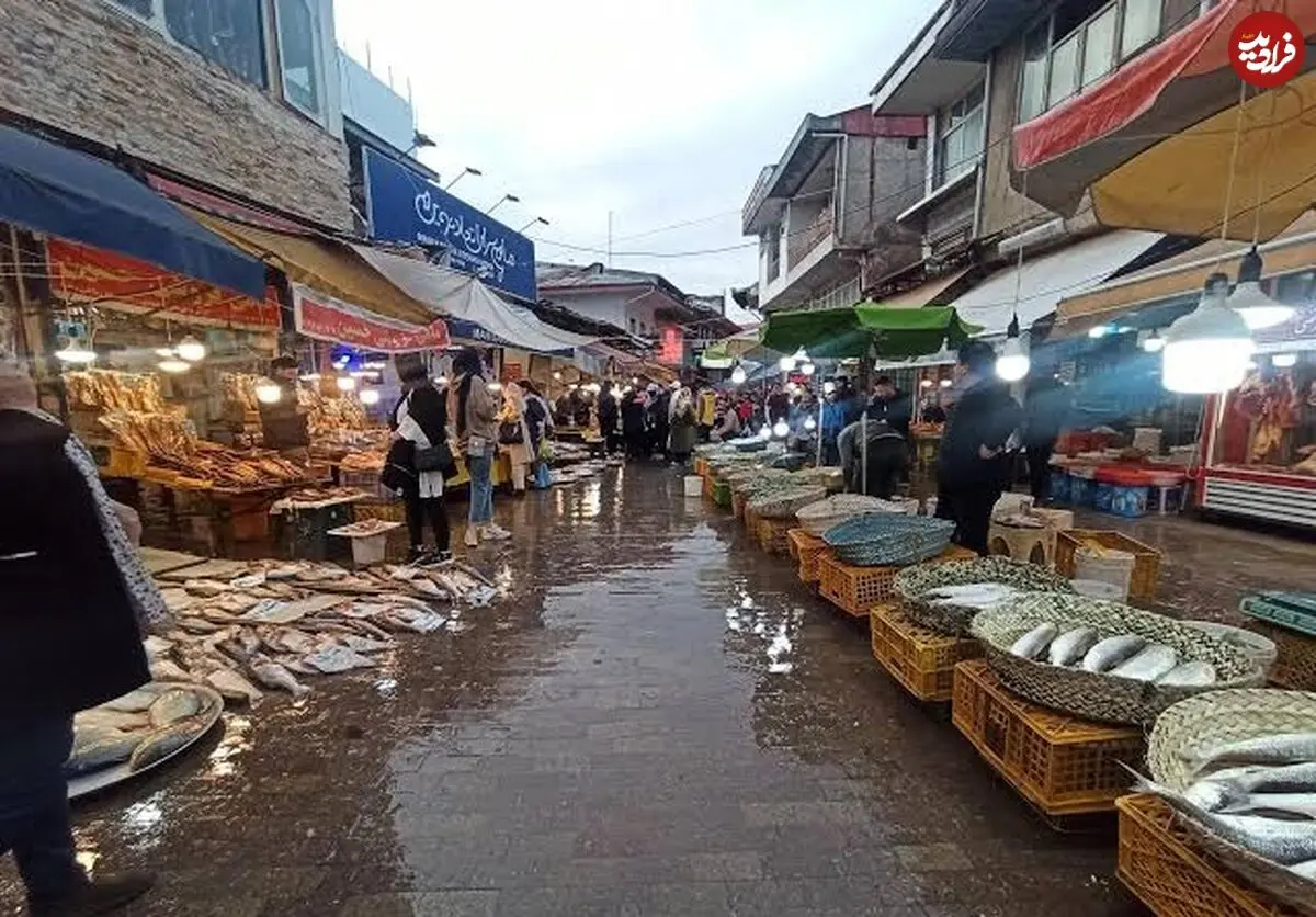 عکس| سفر زمان؛ راستۀ «رشتی‌دوزها» در بازار رشت در دوران ناصرالدین شاه