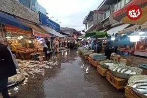 عکس| سفر زمان؛ راستۀ «رشتی‌دوزها» در بازار رشت در دوران ناصرالدین شاه