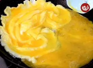 ببینید|طرز تهیه املت چینی ساده و خوشمزه با 3 تخم مرغ و 5 گوجه