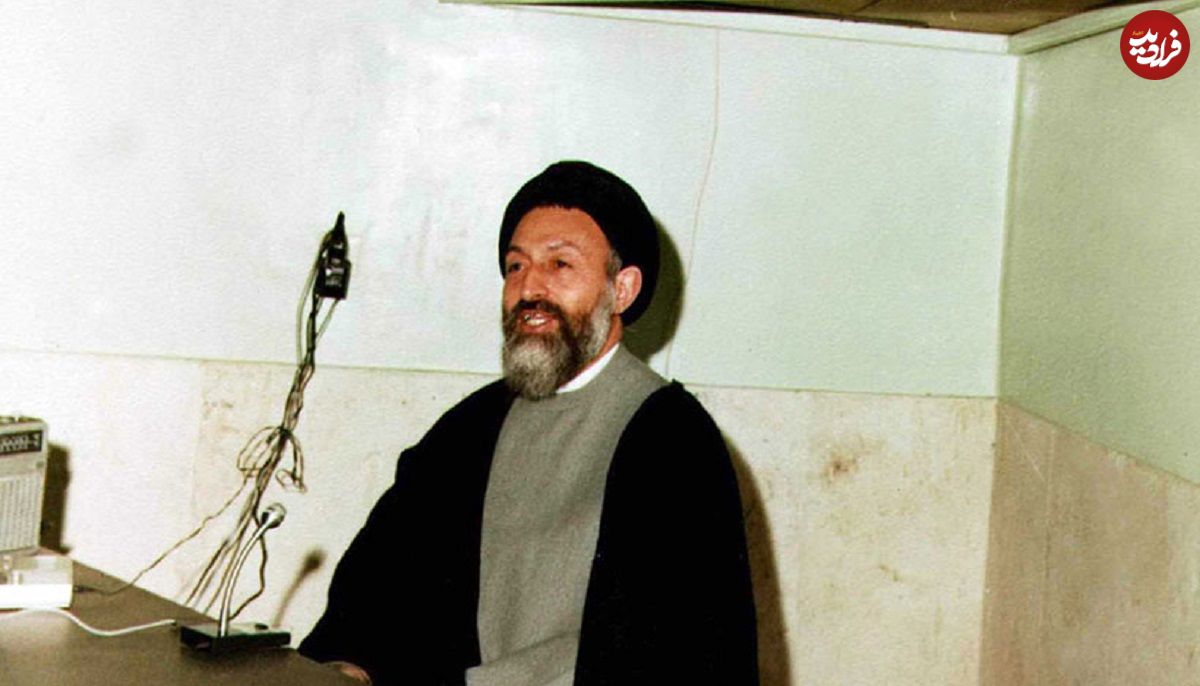 عکس؛ سفر در زمان؛ «شهید بهشتی» در حال بازدید از زندان قصر؛ سال 1359