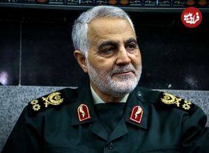عکس؛ سفر در زمان؛ «سردار سلیمانی، سرلشکر رحیم صفوی و سرلشکر موسوی» در یک مراسم؛ دهه 90