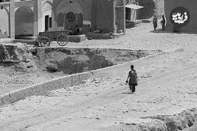 عکس| سفر زمان؛ منظرۀ تماشایی یک شهر کویری در دوران قاجار