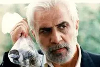 عکس| سفر در زمان؛ «فرامرز صدیقی» در 72 سالگی و در خانه شخصی اش؛ سال 1400