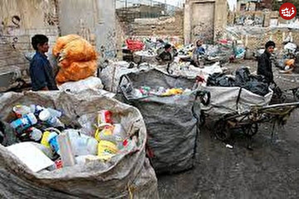 (عکس) جمع‌آوری بیش از ۲۰ تن زباله از این منزل مسکونی