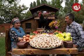 ببینید؛ غذای روستایی در آذربایجان؛ برداشت کلم از مزرعه و تهیه دلمه با آن