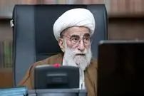 عکس؛ سفر به تاریخ؛ «آیت‌الله جنتی» و «شهید مهدی زین‌الدین» در میان رزمندگان؛ دهۀ 60