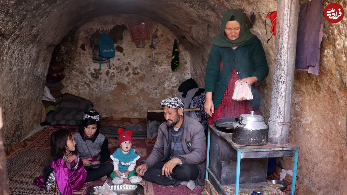 ببینید؛ غذای روستایی در افغانستان؛ پخت چلومرغ و سیب زمینی