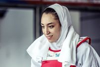 عکس؛ سفر به تاریخ؛ «کیمیا علیزاده» در کنار «دختر حسن روحانی» در مراسم تحلیف رئیس‌جمهور؛ سال 96