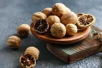 می‌خوای لیمو عمانی باعث تلخی غذات نشه؟ این ترفندارو اجرا کن!