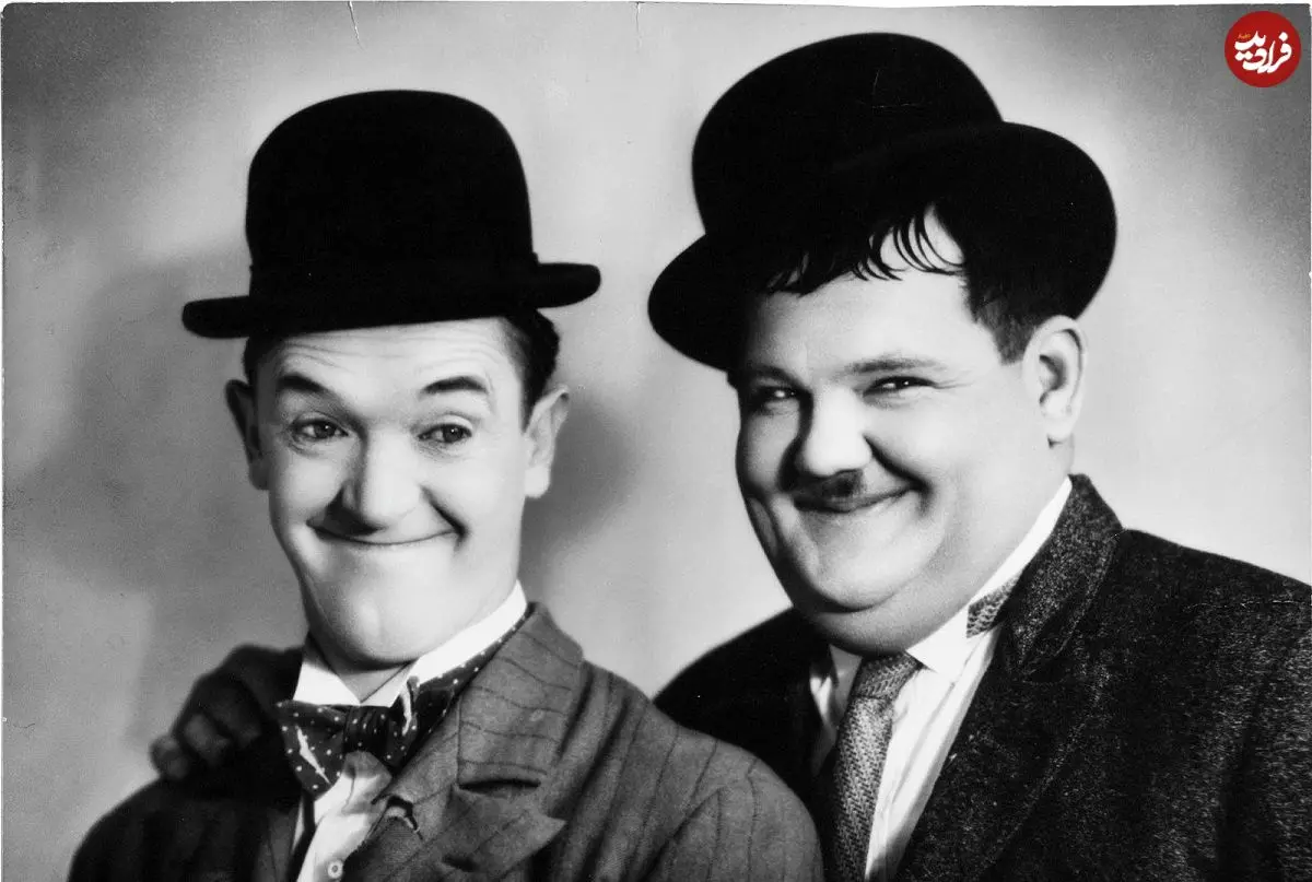 عکس| سفر در زمان؛ «لورل و هاردی« در صحنه‌ای از فیلم «جسدهای پرکار»؛ سال 1311