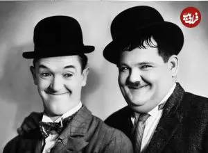 عکس| سفر در زمان؛ «لورل و هاردی« در صحنه‌ای از فیلم «جسدهای پرکار»؛ سال 1311