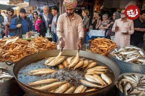 ببینید؛ غذای خیابانی در پاکستان؛ پخت پاکورای ماهی و ماهی سرخ شده در پیشاور 