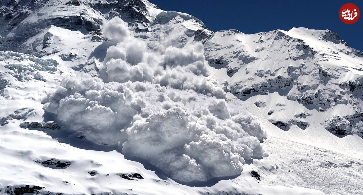 سقوط بهمن قربانی گرفت