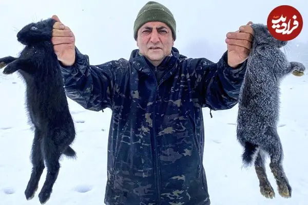 ببینید| غذای روستایی در آذربایجان؛ پخت غذا با خرگوش و سبزیجات در کوهستانی برفی