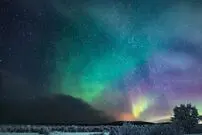 (عکس) سه پدیده درخشان دیدنی در آسمان شب ایسلند