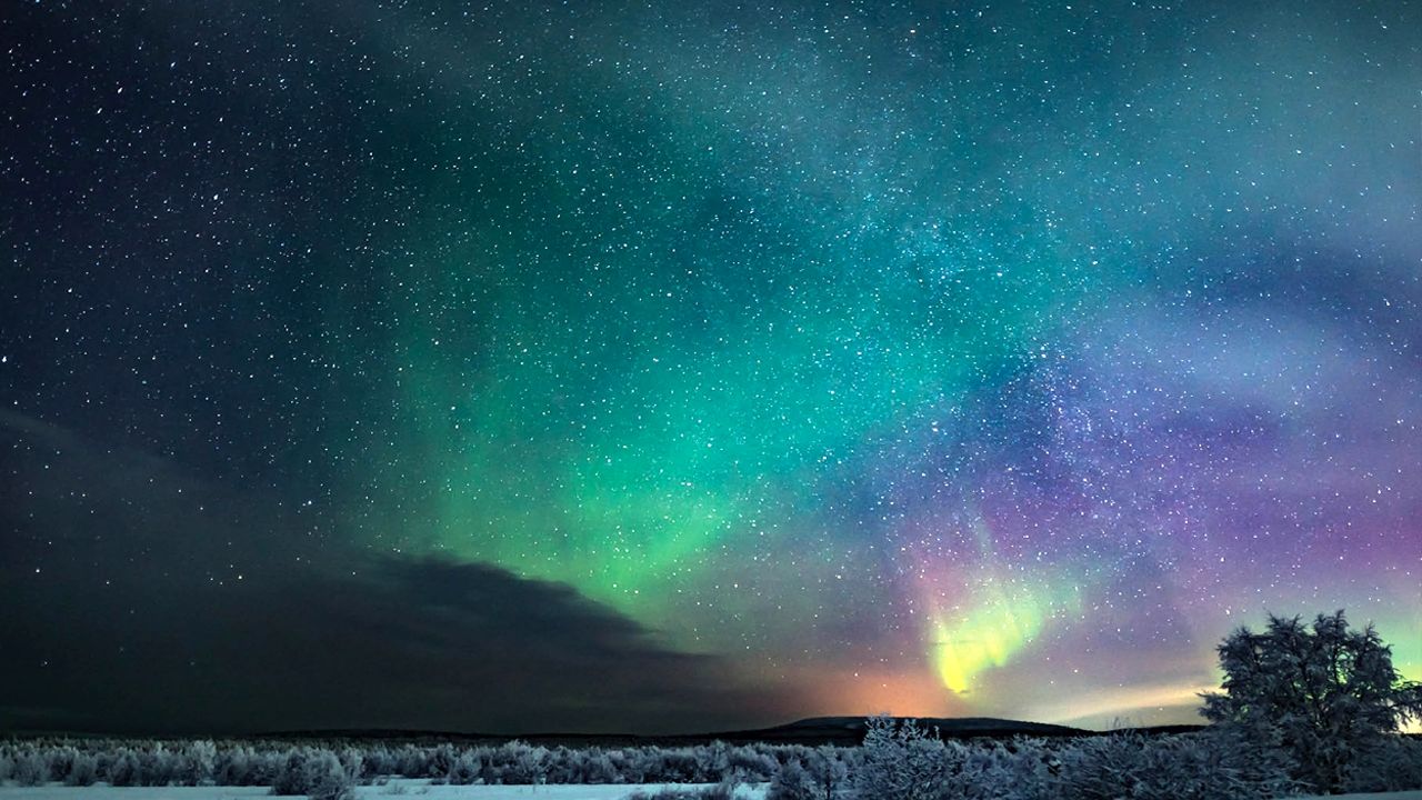(عکس) سه پدیده درخشان دیدنی در آسمان شب ایسلند